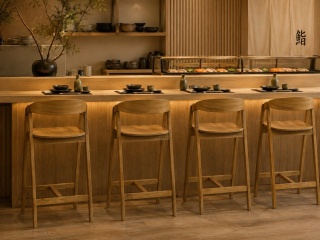 Dębowy hoker japandi Aori Natural Oak