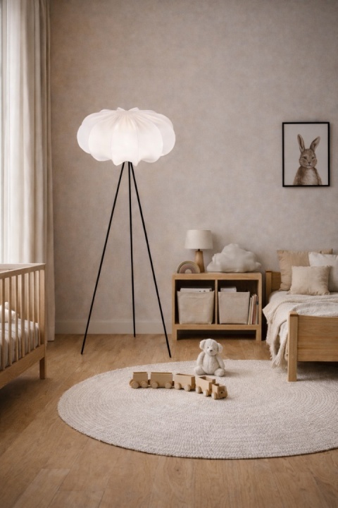 lampa podłogowa japandi hanae kinari w salonie przy sofie